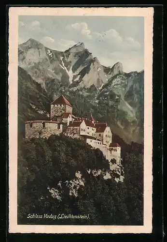 AK Vaduz, Schloss Vaduz mit Bergspitzen