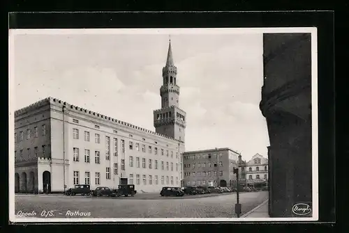 AK Oppeln, Strassenpartie am Rathaus