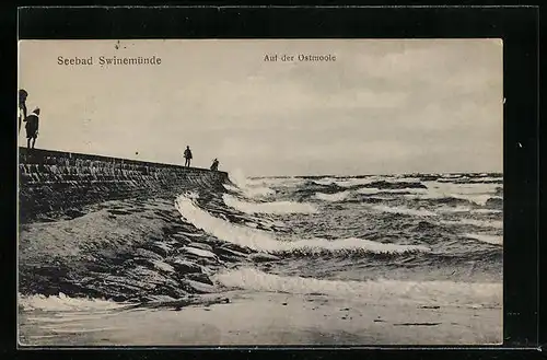 AK Swinemünde /Ostsee, Auf der Ostmole