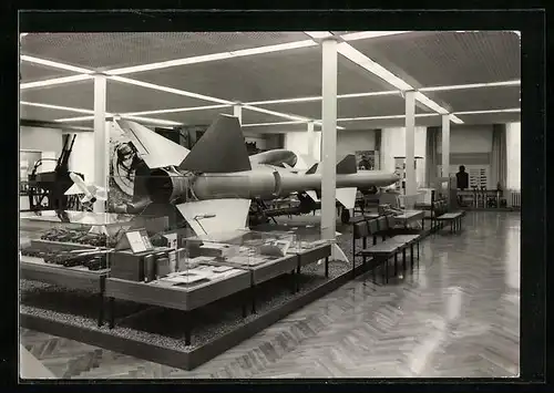 AK Flugzeugabwehrrakete der NVA im Armeemuseum der DDR