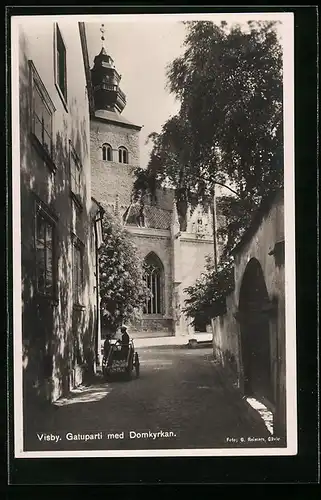AK Visby, Gatuparti med Domkyrkan