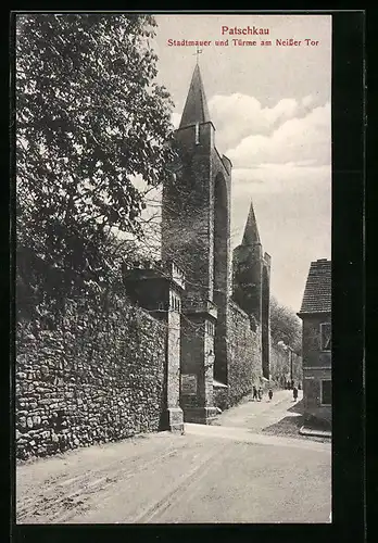 AK Patschkau, Stadtmauer und Türme am Neisser Tor