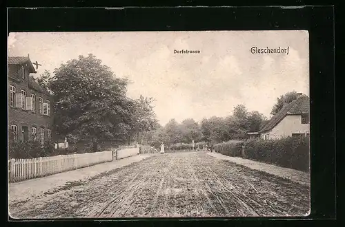 AK Gleschendorf, Blick zur Dorfstrasse