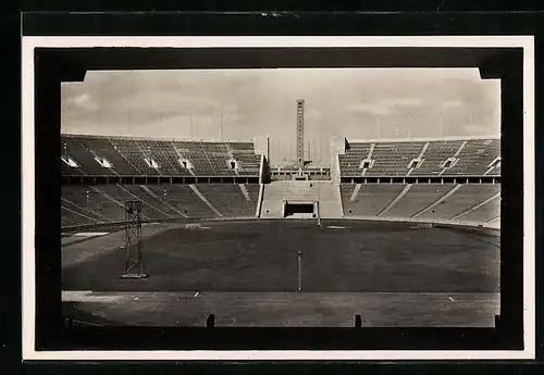 AK Berlin, Olympiastadion, Blick auf den Glockenturm