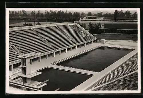 AK Berlin, Olympiastadion, Schwimmbecken