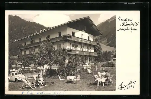 AK Mayrhofen, Besucher an der Pension Kumfichl