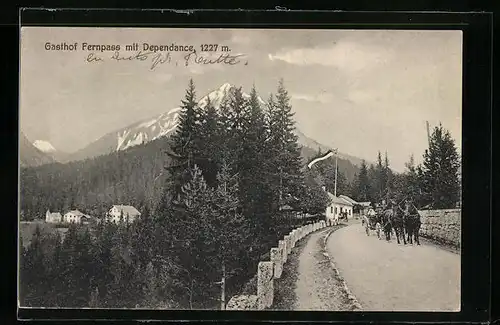 AK Fernpass, Pferdekutsche am Gasthof Fernpass