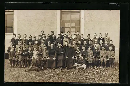 AK Hall, Gruppenbild der Schüler