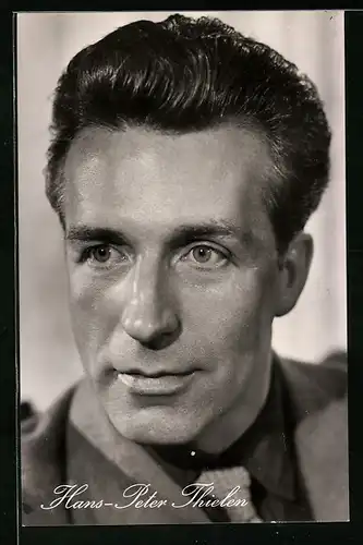 AK Schauspieler Hans-PeterThielen freundlich schauend