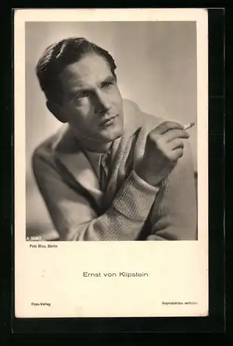 AK Schauspieler Ernst von Klipstein mit Zigarette
