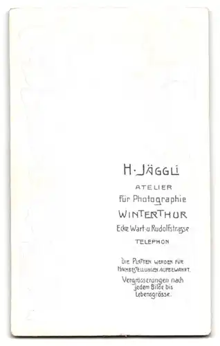 Fotografie H. Jäggli, Winterthur, Ecke Wart- u. Rudolfstrasse, Stattlicher Herr im Anzug mit Zwirbelbart