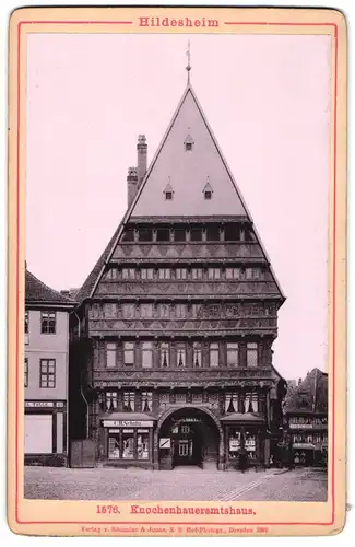Fotografie Römmler & Jonas, Dresden, Ansicht Hildesheim, Partie am Knochenhaueramtshaus mit Geschäften