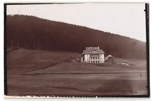 Fotografie unbekannter Fotograf, Ansicht Wildbad-Sprollenhaus, Einzelstehende Villa im Ort