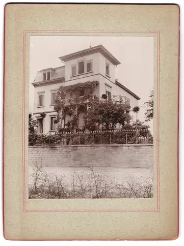 Fotografie unbekannter Fotograf, Ansicht Heidelberg, Blick auf eine Villa am Ufer