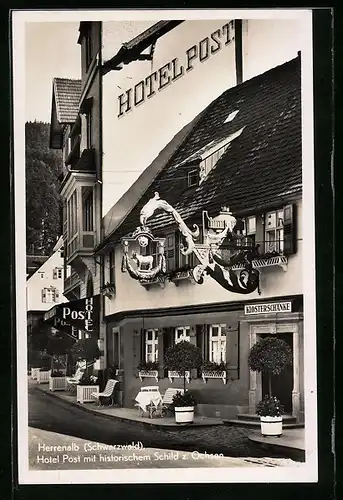 AK Herrenalb /Schwarzwald, Hotel Post mit historischem Schild z. Ochsen