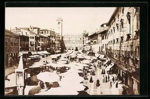 AK Verona, Am Marktplatz