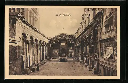 AK Split, Peristil