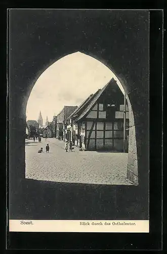 AK Soest, Blick durch das Osthofentor