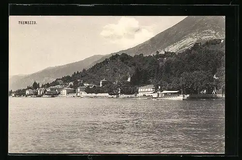 AK Tremezzo, Dampfer am Ufer