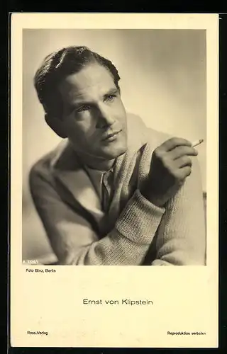 AK Schauspieler Ernst von Klipstein mit Zigarette