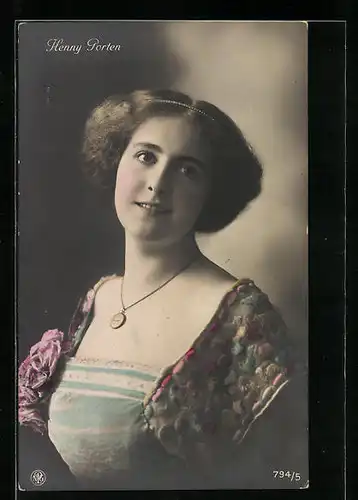 AK Schauspielerin Henny Porten mit Haarreif