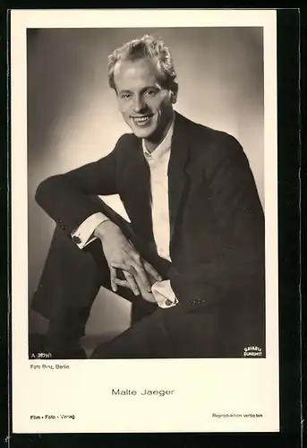 AK Schauspieler Malte Jaeger fröhlich lachend