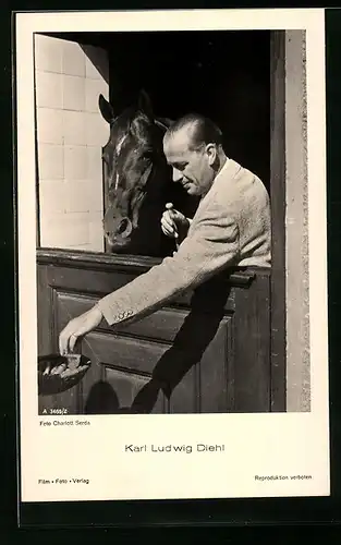 AK Schauspieler Karl Ludwig Diehl mit Pferd