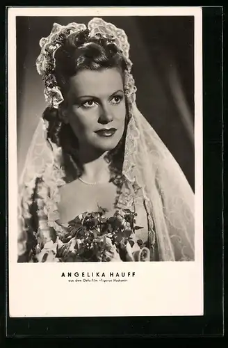 AK Schauspielerin Angelika Hauff in Figaros Hochzeit