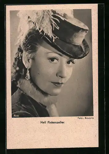 AK Schauspielerin Heli Finkenzeller mit Federhut