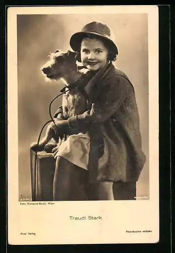 AK Schauspielerin Traudl Stark mit Hund