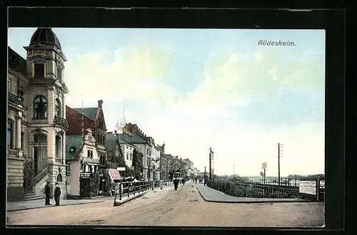 AK Rüdesheim, Strassenpartie an der Bahnlinie