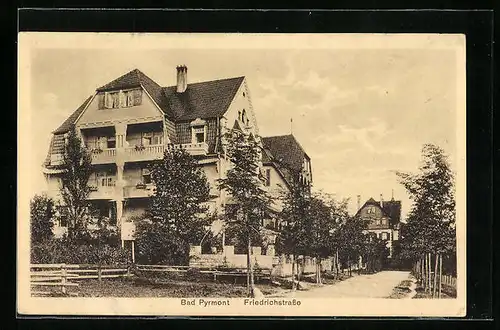 AK Bad Pyrmont, Partie in der Friedrichstrasse