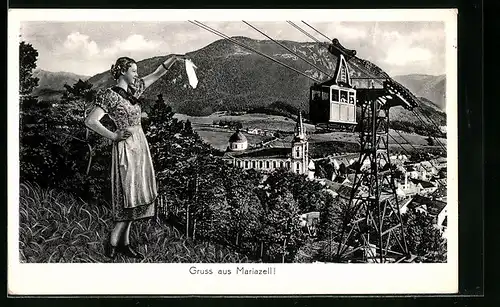 AK Mariazell, Ortsansicht mit Bürgeralpe-Seilbahn und Dame im Trachtenkleid