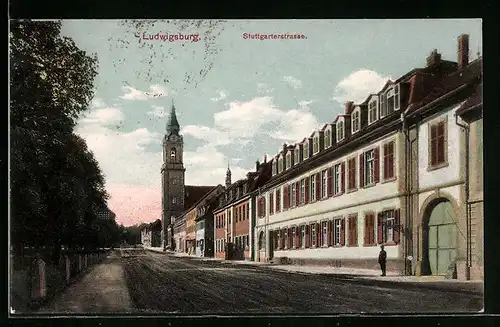 AK Ludwigsburg, Stuttgarterstrasse mit Kirche