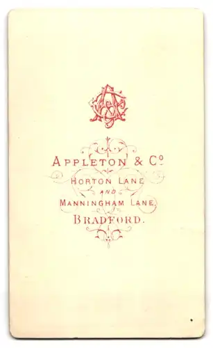 Fotografie Appleton & Co., Bradford, Horton Lane, Portrait stattlicher Herr mit Vollbart