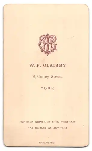 Fotografie W. P. Glaisby, York, 9, Coney Street, Portrait süsses Baby im niedlichen Kleidchen