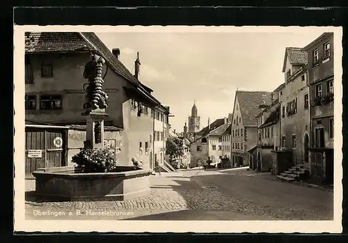 AK Überlingen a. B., am Hanselebrunnen