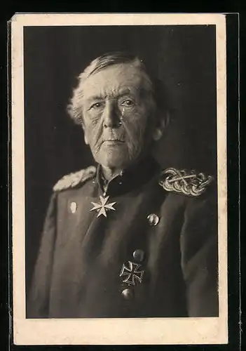 AK Heerführer Haeseler in Uniform mit Orden