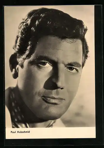 AK Schauspieler Paul Hubschmid mit ernstem Blick