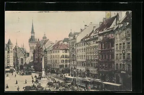 AK München, Strassenbahnen beim Marienplatz
