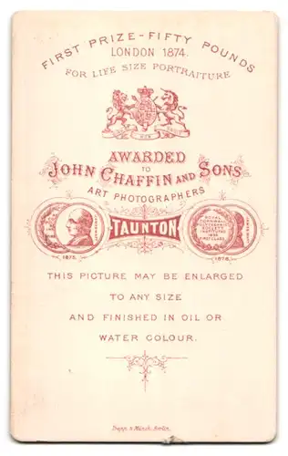 Fotografie John Chaffin and Sons, Taunton, Portrait stattlicher Herr mit Vollbart