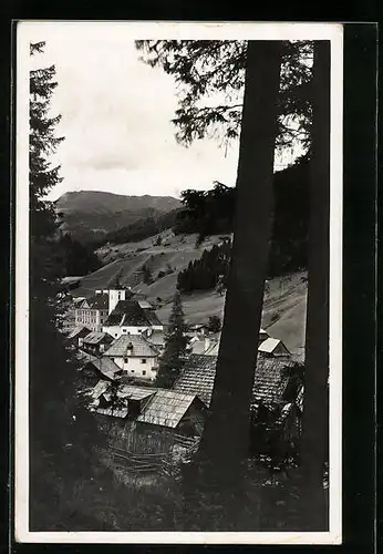 AK Turrach, Blick aus dem Wald auf den Ort