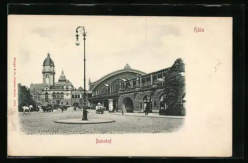AK Köln, Bahnhof mit Vorplatz, Litfasssäule