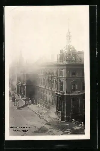 AK Wien, Brandanschlag auf den Justizpalast 1927