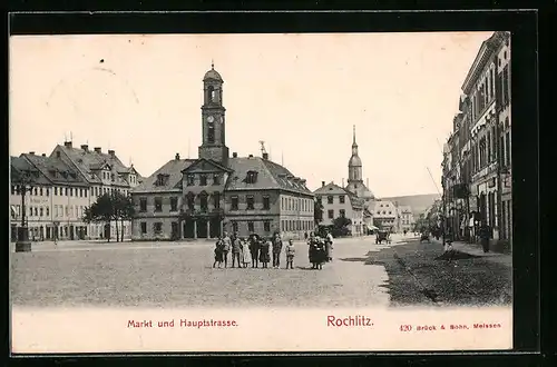 AK Rochlitz, Partie am Markt mit Hauptstrasse und Kindergruppe