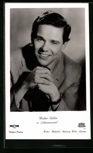 AK Schauspieler Walter Giller freundlich lachend