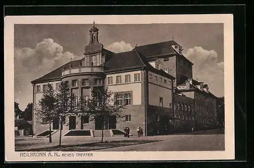 AK Heilbronn a. N., Neues Theater mit Strassenpartie