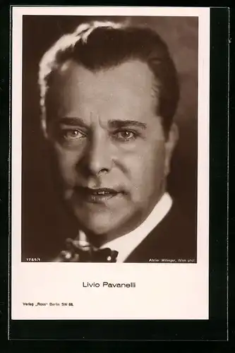 AK Schauspieler Livio Pavanelli ernst blickend
