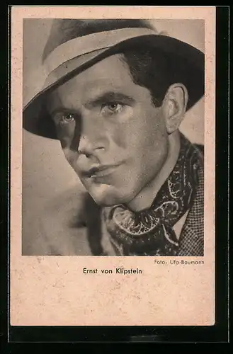 AK Schauspieler Ernst von Klipstein mit Hut und Schal