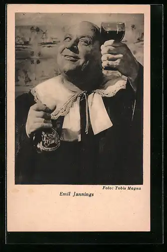 AK Schauspieler Emil Jannings mit Weinglas